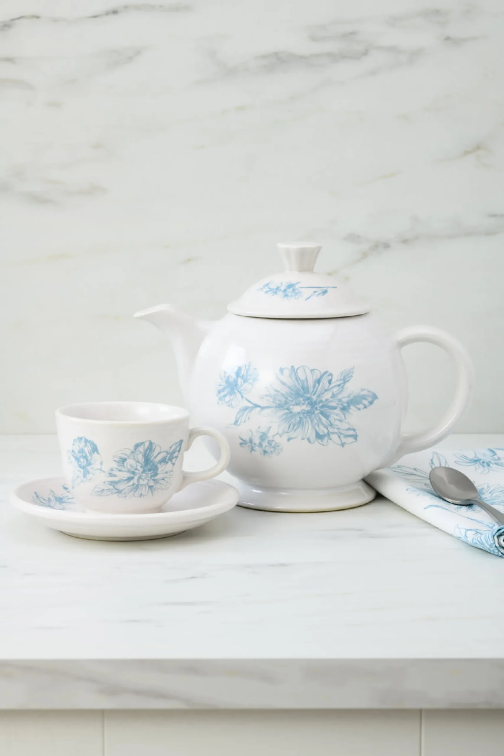 Fiesta Botanical Floral 44 OZ Covered Teapot